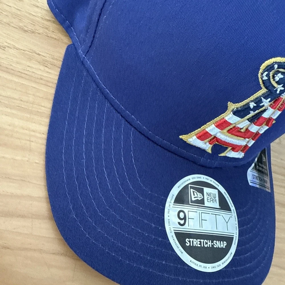 New Era Los Angeles Angels 4th of July Flag Logo 59FIFTY Hat Snap Back